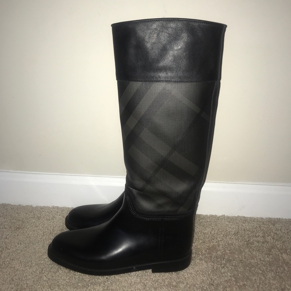Burberry Rain Boots - Picture 1 of 4